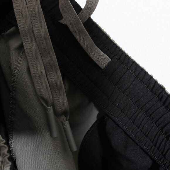 Lululemon Bowline Short 5" Stretch Cotton VersaTwill Rover Size Medium - Picture 9 of 12